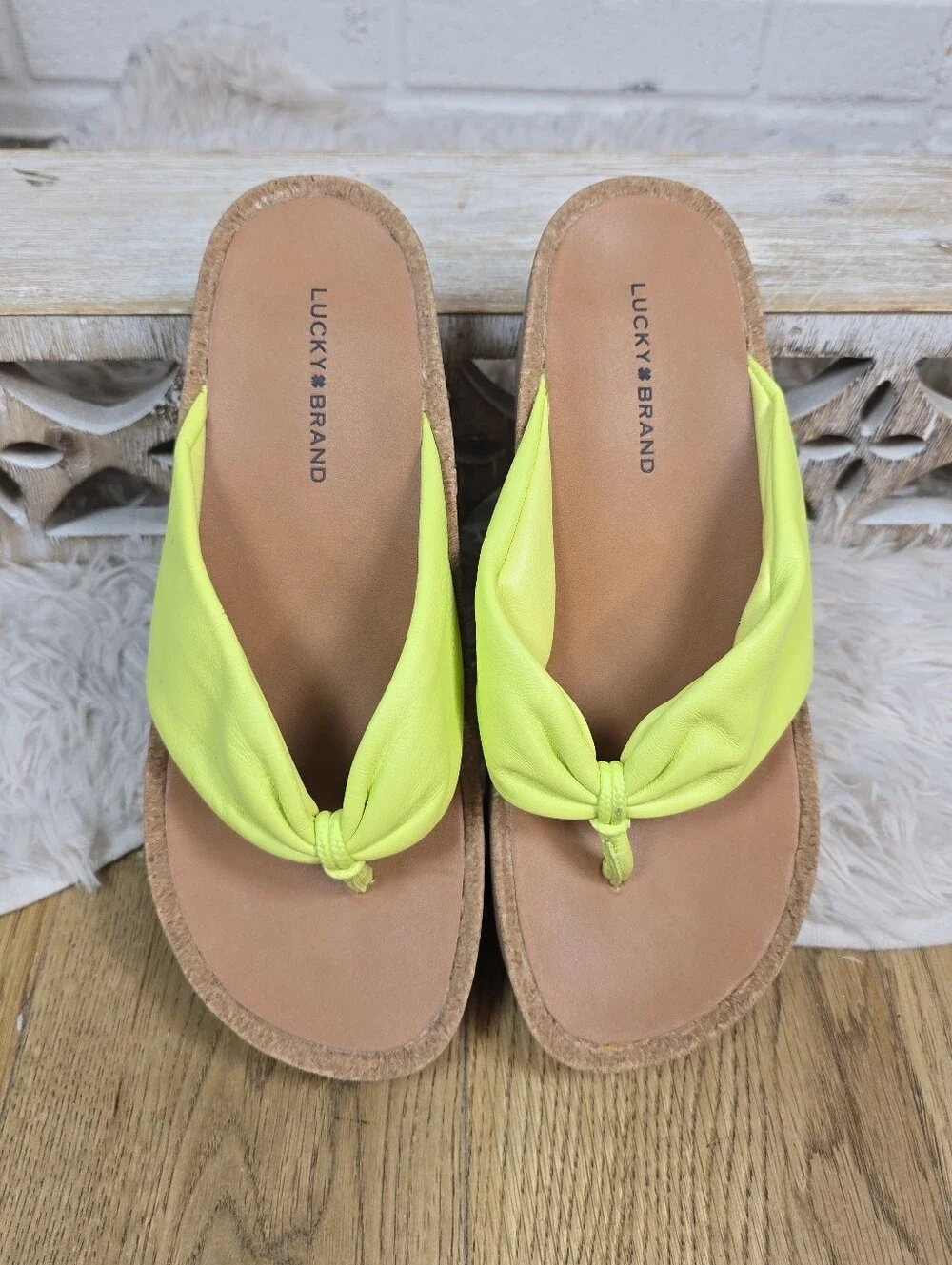 Lucky Brand Neon Yellow Platform Thong Sandals Size 6